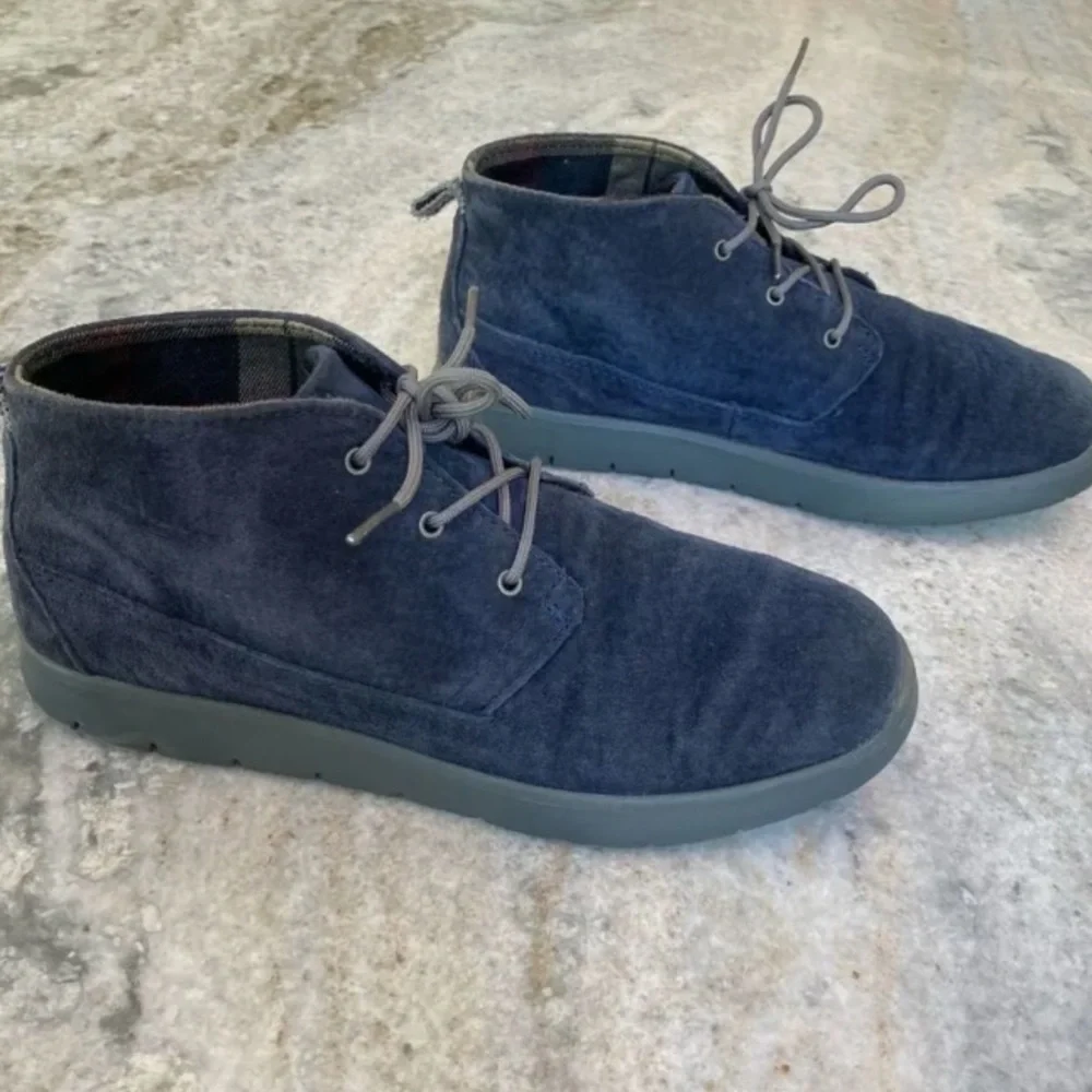 Ugg Blue Canoe Treadlite Suede Chukka Boots
